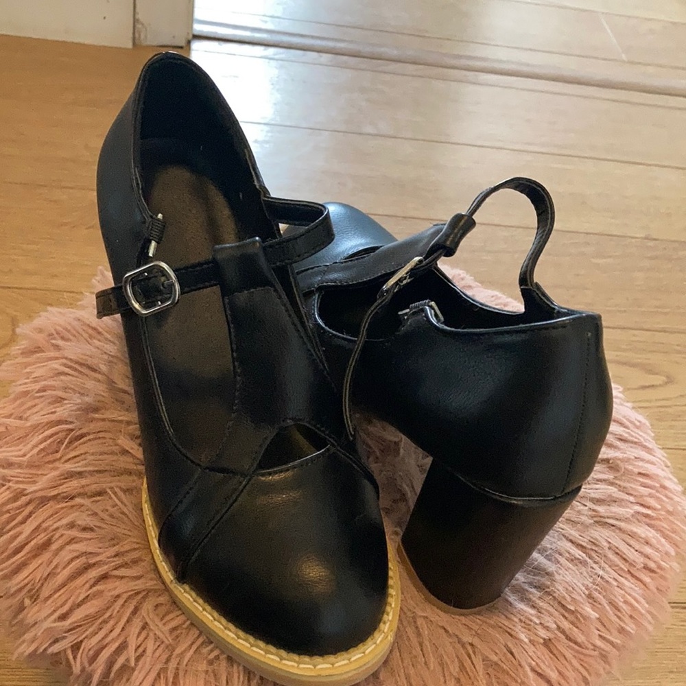 Black heels